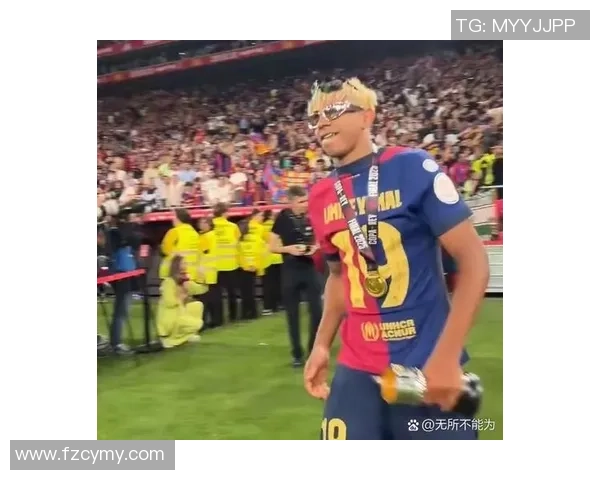 国王杯决赛：皇马绝杀巴萨全场沸腾精彩瞬间回顾