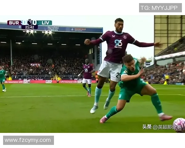 意甲激战：里昂点球绝杀利物浦全场沸腾回顾十大精彩进球瞬间