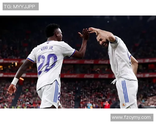 皇马逆袭里昂1-0胜利引发争议判罚全场沸腾瞬间回顾 皇马逆袭里昂1-0胜利引发争议判罚全场沸腾瞬间回顾