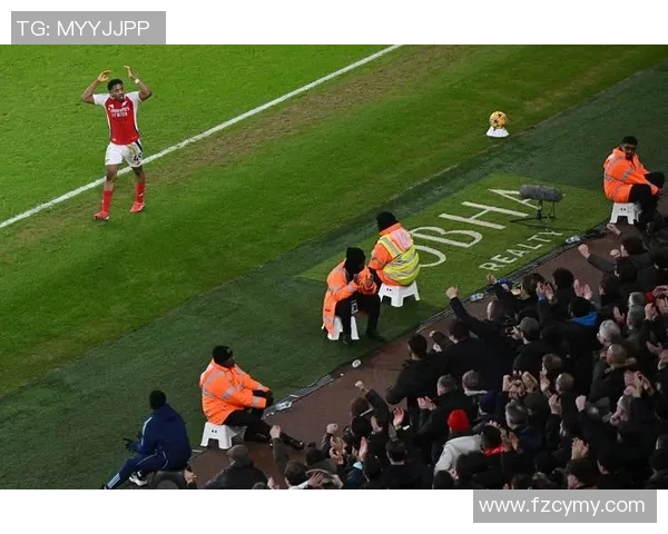阿森纳友谊赛小胜拜仁乌龙球成比赛转折点引发热议 阿森纳友谊赛小胜拜仁乌龙球成比赛转折点引发热议